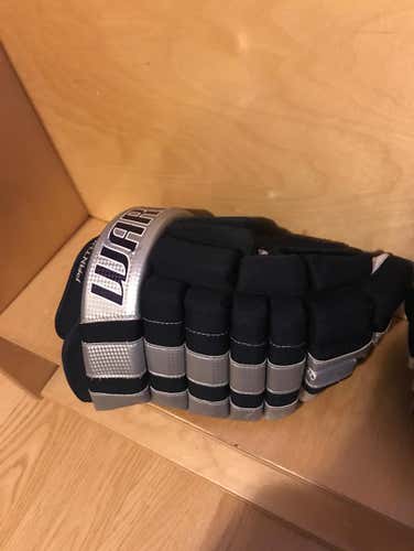 Hockey Gloves