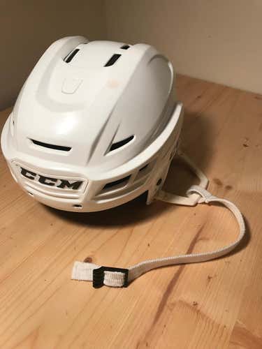 CCM Resistance 300 Helmet (Small)