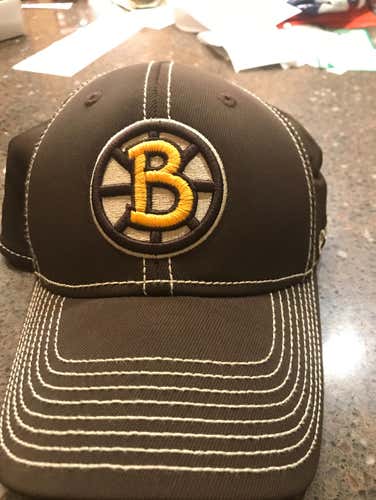 Boston Bruins Winter Classic Hat S/M