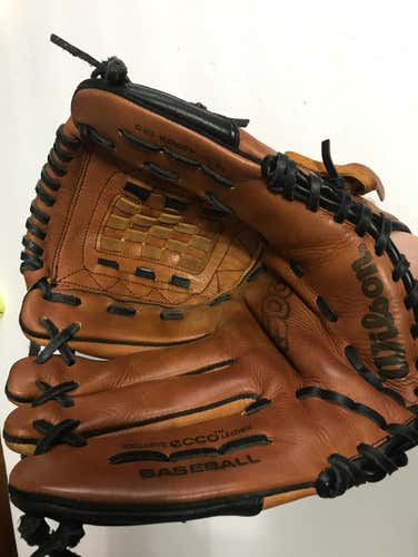 Left Hand Throw Wilson A500 12.5