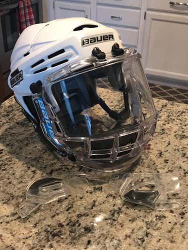 Bauer Bucket With Bubble