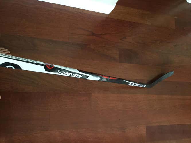 New Warrior Dynasty HD1 Stick Lefty Zetterberg/Kane mid curve grip 90 flex pro stock