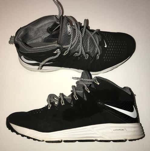 Nike Huarache 4 Turf (Sz 10.5)