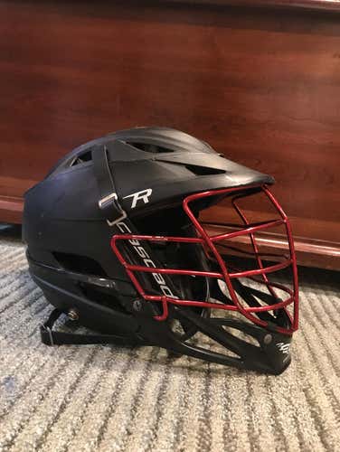 Black With Red Face Mask Cascade R