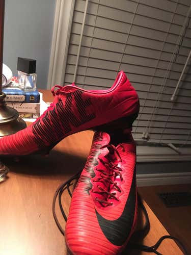 Nike Mercurial Vapor cleats