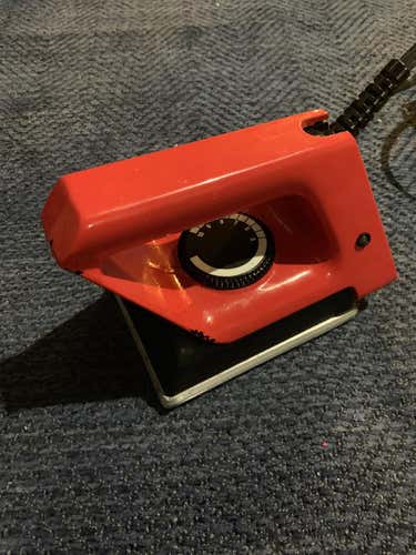 Used Swix T7311 Iron, 2 Swix Diamond Stones, 2 DMT Diamond Stones