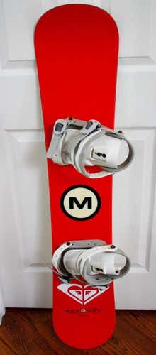 LIQUID MERCURY SNOWBOARD SIZE 144 CM WITH MEDIUM BINDINGS
