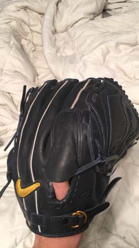 Nike Yu Darvish Signature Model 12in