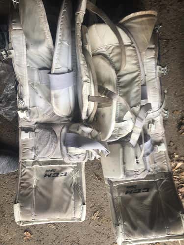 CCM Retro Flex Goalie Leg Pads Senior
