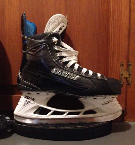 Bauer Nexus 8000 Size 8 D