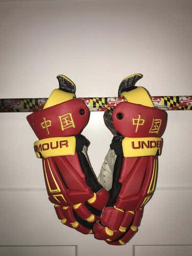 Team China Under Armour Command Pro Gloves