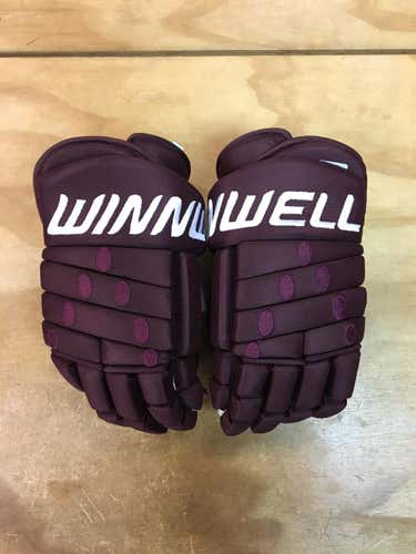 New Winnwell Classic Pro 4-Roll 14" Maroon Gloves