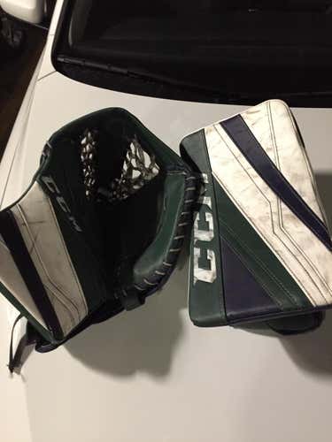 CCM Extreme Flex III Goalie Glove & Blocker Regular Senior