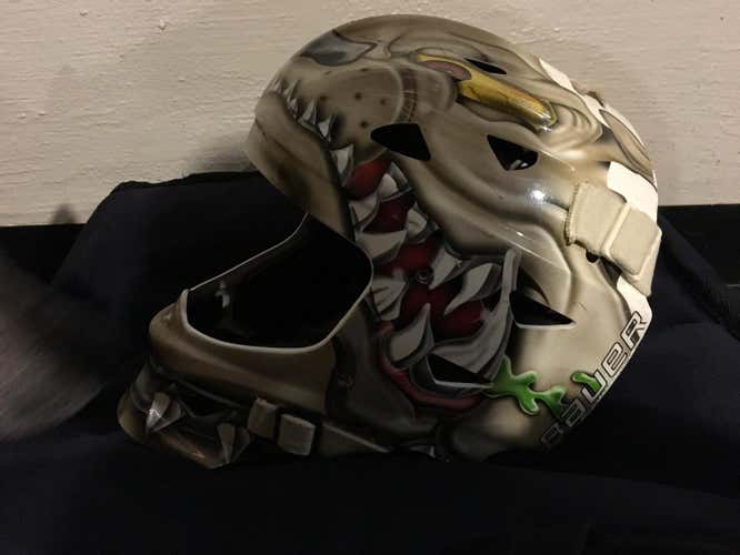 Bauer NME 3 Goalie Mask Junior no cage