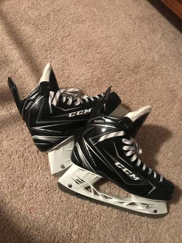 New CCM size 9 Ribcore 68k Hockey Skates