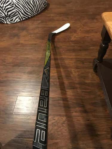 New 2017 Bauer Supreme 1S Stick Righty Toe Senior
