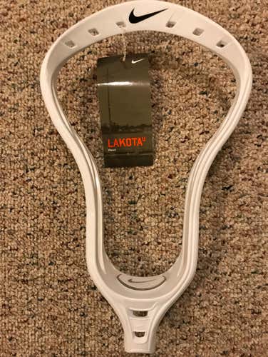 New Nike Lakota U Head White