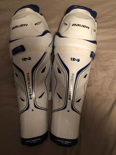 LIKE NEW Bauer 1N Shin Pads 18”