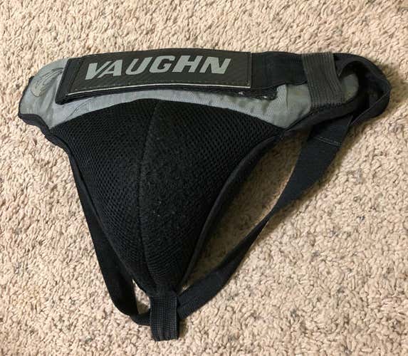 VAUGHN 7250 VELOCITY GOALIE CUP - JUNIOR