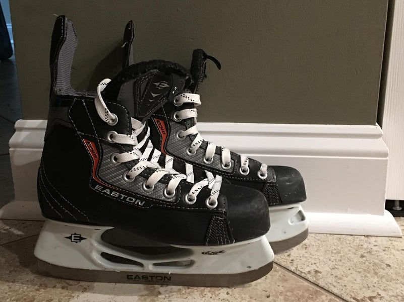 Jr Easton EQ1.0 Size 3- Hockey Skates