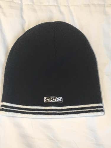 NWOT CCM Hockey Winter Cap Black/white