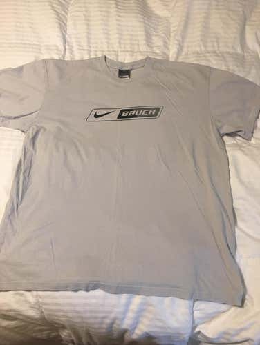 NWOT Vintage Nike Bauer Hockey Tee 2XL