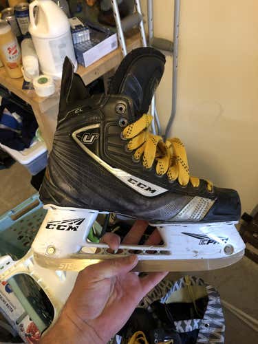 CCM U+ Crazy Light Skates Senior Pro Stock Size 8.5