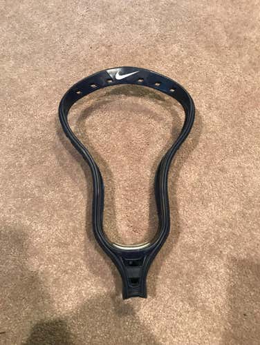 Nike Lakota U Head