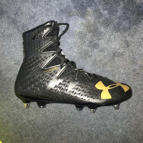 BRAND NEW Under Armour Highlight Cleats