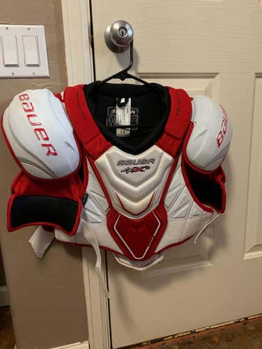 Bauer Vapor Apx 2 Shoulder Pads (lightly Used)