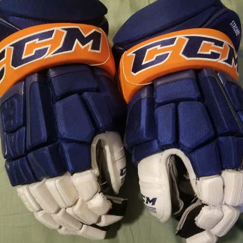 New CCM U+ Crazy Light Gloves Senior Pro Stock, New York Islanders Stadium Series, Ryan Strome