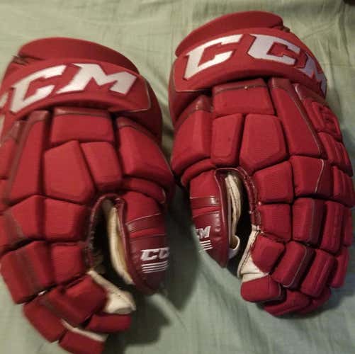 Used CCM U+ Crazy Light Gloves Senior Pro Stock, Arizona Coyotes