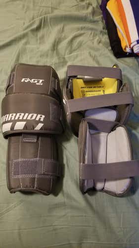 Used Once Warrior RGT Knee Pads, Senior