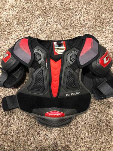 CCM junior Shoulder Pads