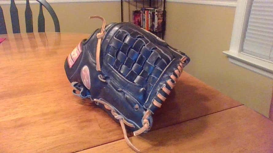 Rawlings Heart of the Hide Glove Adult Relaced