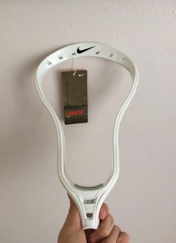 New Lakota U w/ Tag. Send offers!