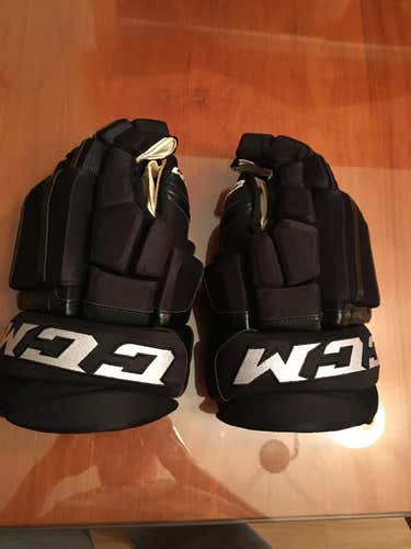 CCM Pro Hockey Gloves With NHL slash Guard Protection