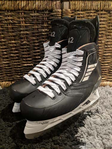New PRO STOCK - TRUE / VH Skates Size 7.5D