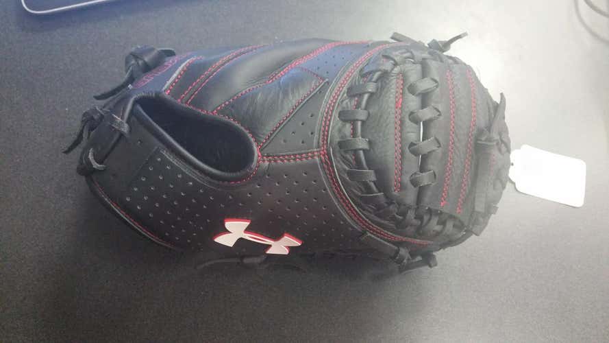 New Under Armour Catchers Mitt