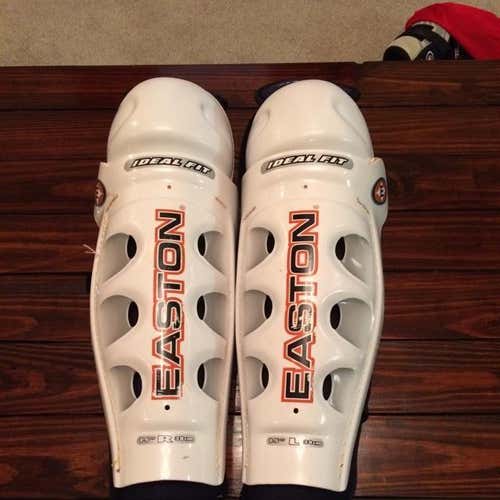 Easton Synergy 300 Shin Pads Senior Pro Stock