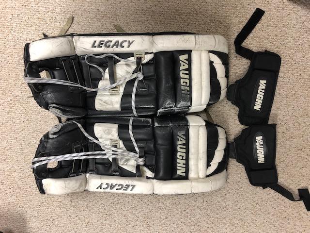 Vaughn Goalie Legacy VPG 4000 Size 33"