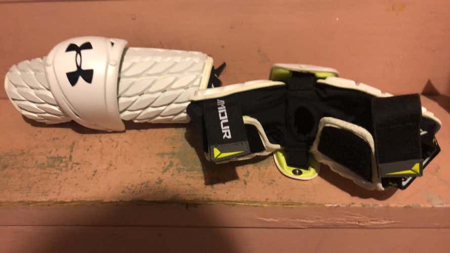 *NEW UA VFT ELBOW PADS*