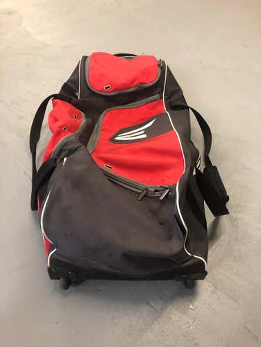 Easton Catcher Bag With Wheels