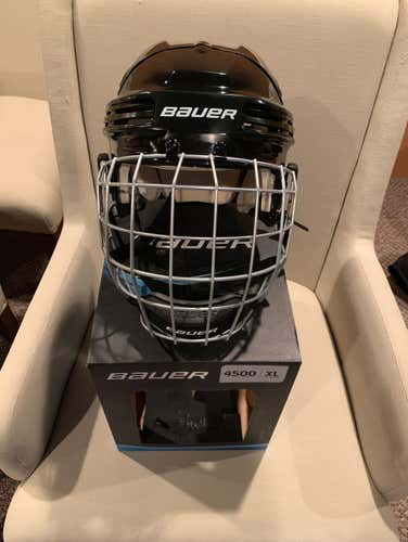 Bauer 4500 Black XL with Profile II Cage
