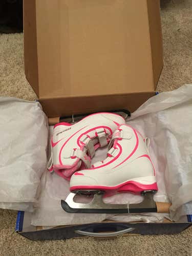 F615 Riedell Girls Youth Figure Skate 11Y