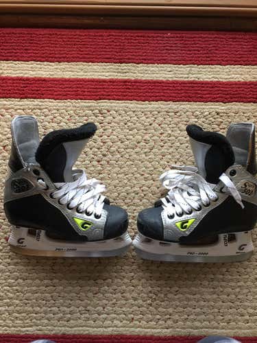 Graf Skates Junior Size 1.5
