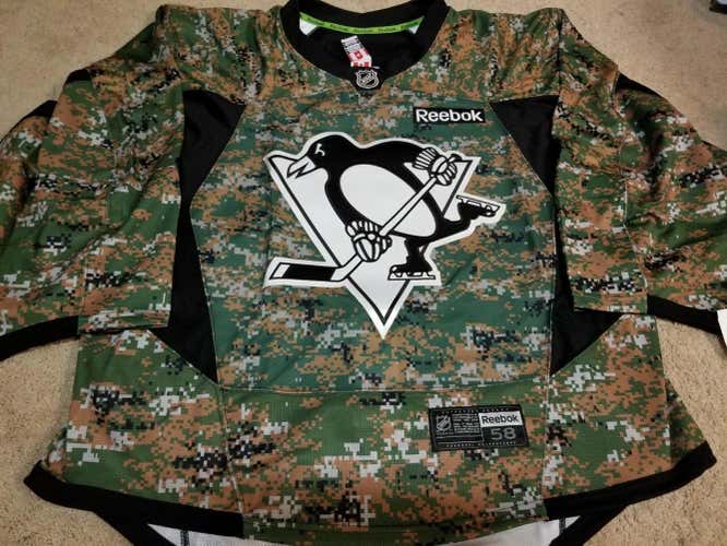 PITTSBURGH PENGUINS Goalie Cut Military Camo Practice Issued Authentic Jersey 58