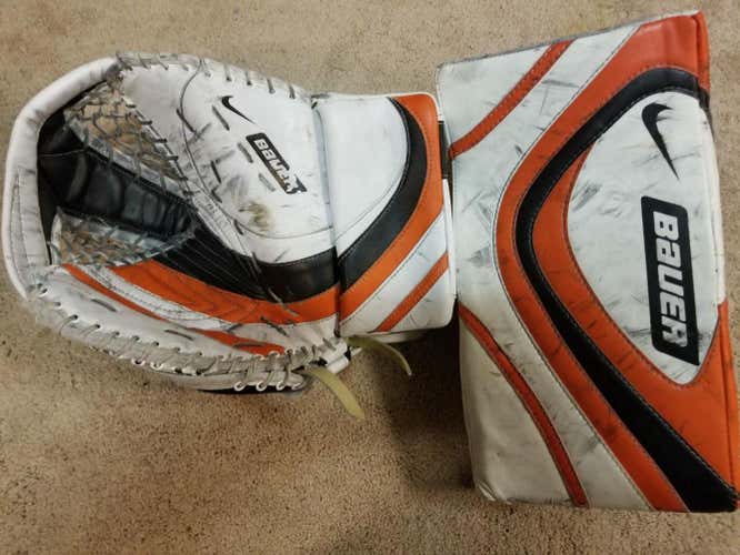 JEAN SEBASTIAN AUBIN Philadelphia Flyers Game Worn Used Bauer Blocker Catcher