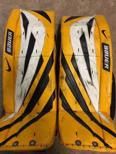 TIM THOMAS 07'08 Boston Bruins GAME USED Photomatched Bauer Goalie Worn Leg Pads