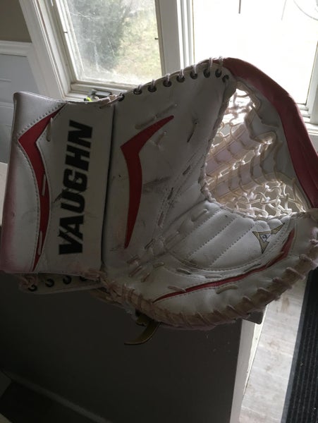 Vaughn V6 1000 Pro SR Goalie Glove